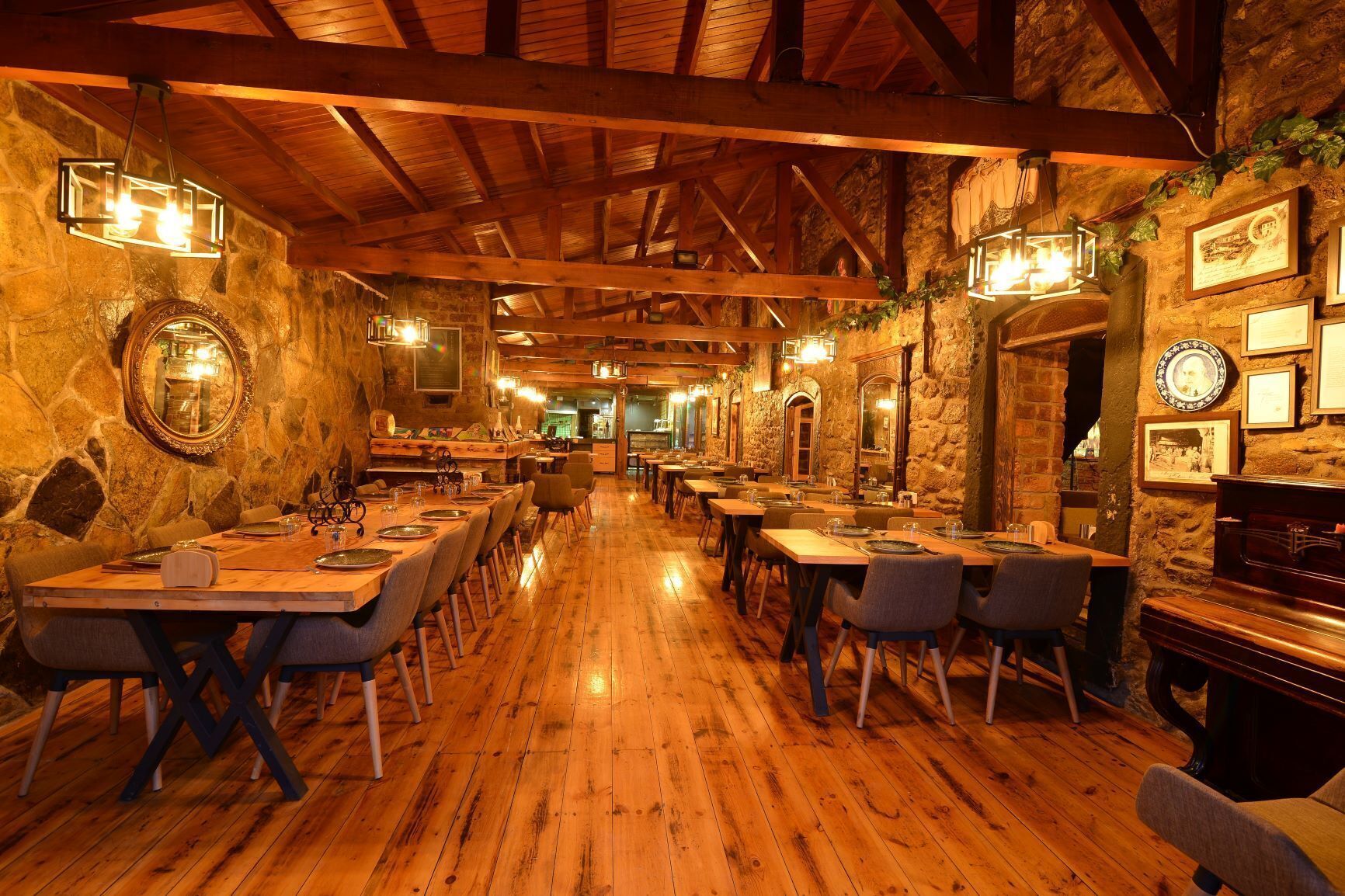 Breakfast, lunch, dinner served; Greek cuisine 