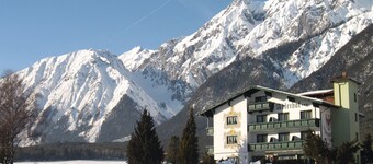 Appartement et chambres dans un immeuble avec une vue unique