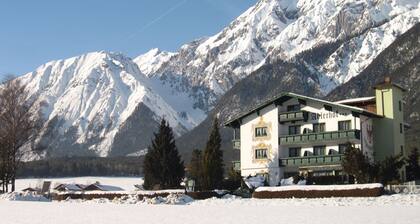 Adlerhof am Sonnenplateau Vacation Rental in Mieming, Pet-Free and Allergy-Friendly