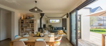 Lyxhus med uppvärmd jacuzzi 3 km från centrum av Vannes 