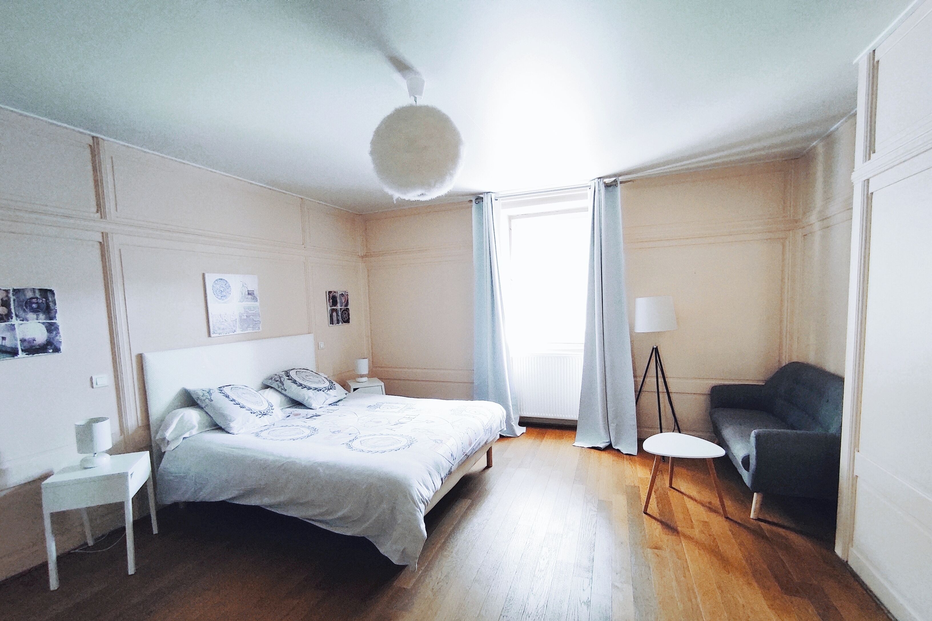 5 多间卧室、熨斗/熨衣板、免费 WiFi、床单