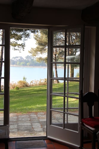 MAISON FAMILIALE , VUE MER