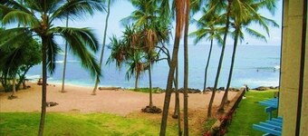 Kona Reef Condo on Beach med havutsikt, Wifi, King bed & heis