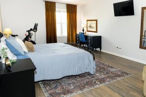 4 Schlafzimmer, Bügeleisen/Bügelbrett, Reisekinderbett, kostenloses WLAN