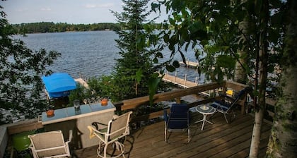 Bayview Fireside Cabin -Pontoon Rental Available-