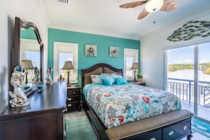 5 bedrooms, iron/ironing board, WiFi, bed sheets - New Key Largo Home in resort (Key Largo)