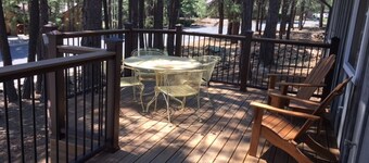 Ny oppføring! Koselig ferie i Continental Crypt Club, Large Wooded Lot & Wildlife