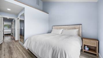 2 chambres, fer et planche à repasser, Wi-Fi gratuit, draps fournis