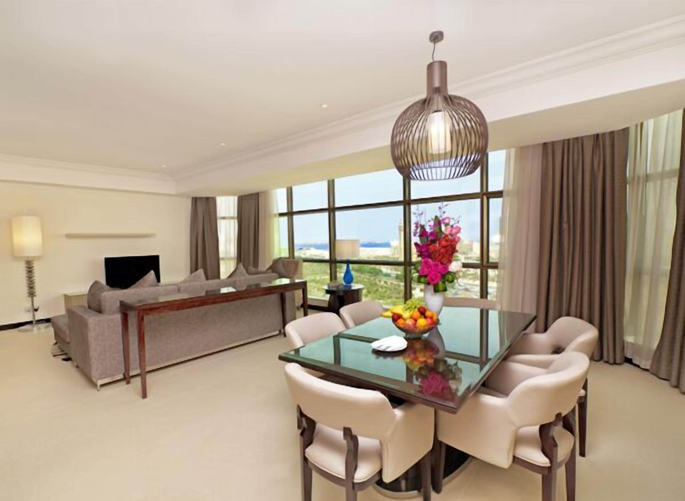 Apartment, 2 Bedrooms | In-room dining