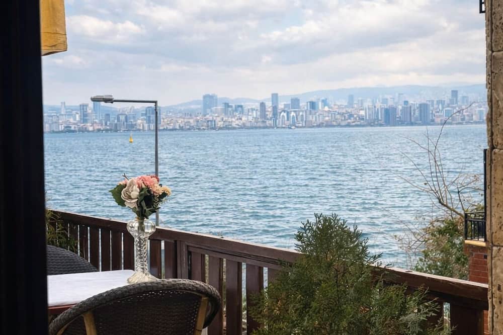 Yalı Hotel