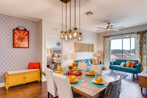 TV, video games, Netflix, DVD player - Disney Fireworks view Condo in Windsor Hills Resort - only 2 miles from Disney! (Kissimmee)