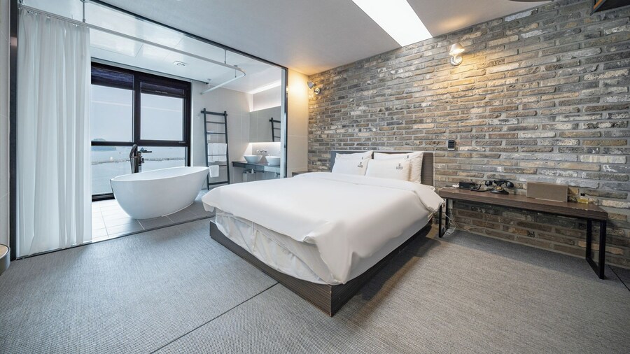 Louis Boutique Hotel