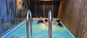 路易斯精品酒店