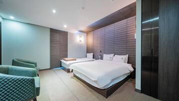 VIP Pool Terrace | Skrivebord, lydisolert, wi-fi (inkludert) og sengetøy