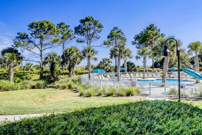 Ocean Dunes Direct Oceanfront Condo. Recently Renovated. Year-Round Heated Pool!