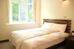 Comfort Quadruple Room, 2 Queen Beds, Mountainside