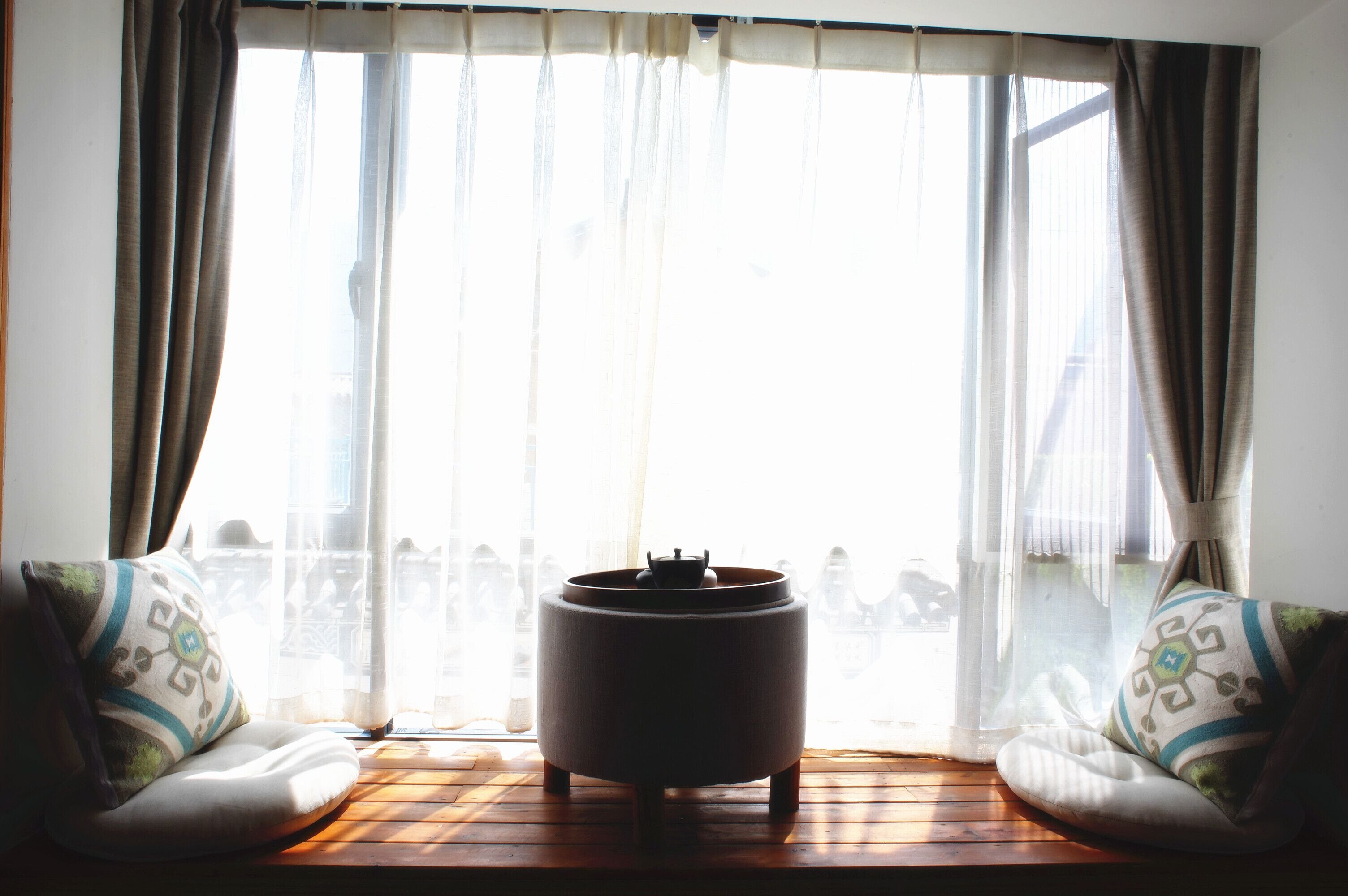 Queen Room with Tatami Bed  | Down comforters, pillowtop beds, desk, blackout drapes