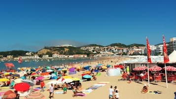 Perto da praia, toalhas de praia