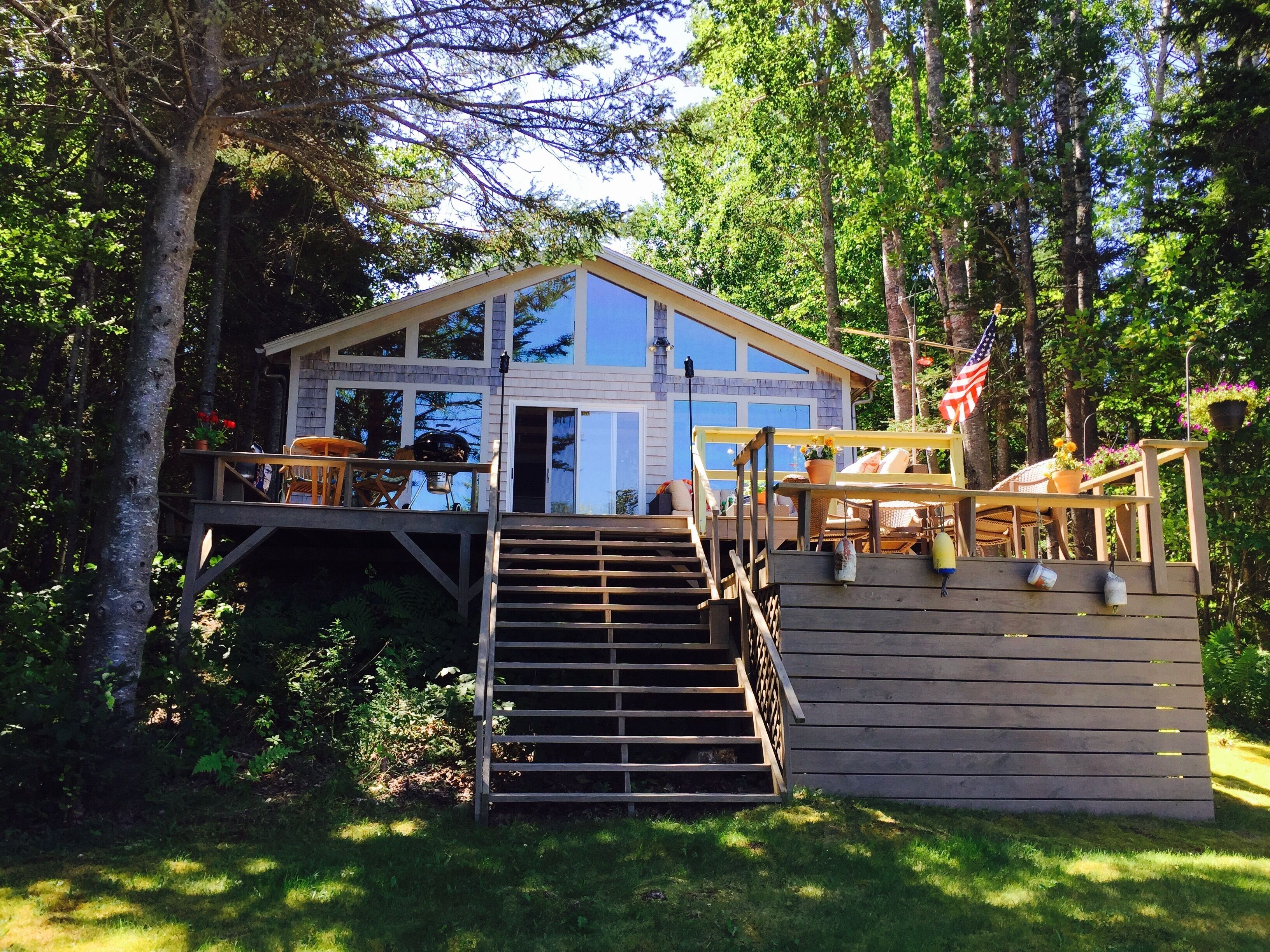 Oceanfront Maine Acadia Cottage