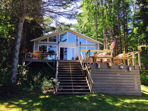 Oceanfront Maine Acadia Cottage
