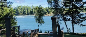 Oceanfront Maine Acadia Cottage