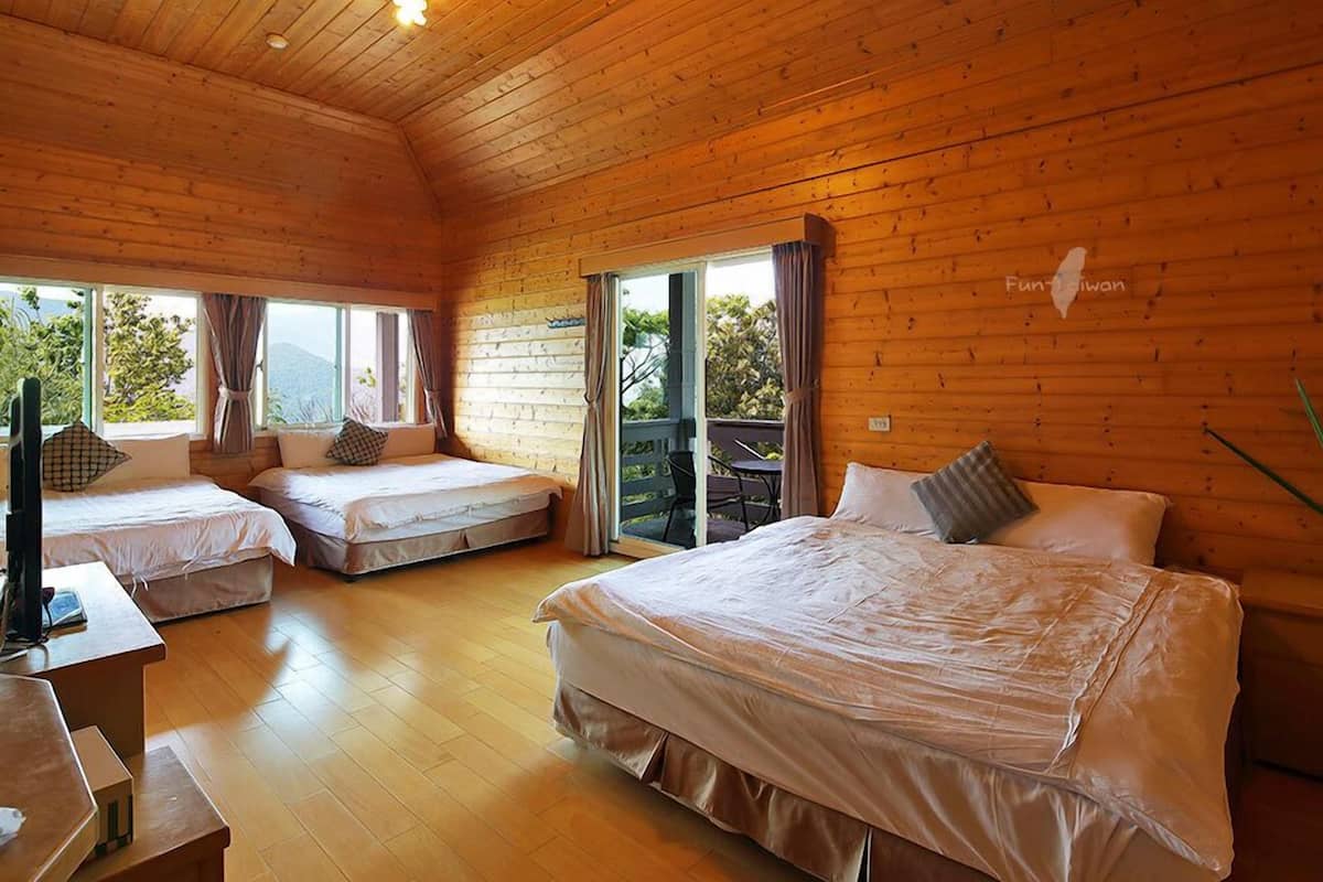 Family Room (6 people)