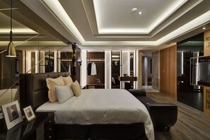 ผ้านวมขนเป็ด, ตู้นิรภัยในห้องพัก, ห้องพักตกแต่งอย่างมีเอกลักษณ์