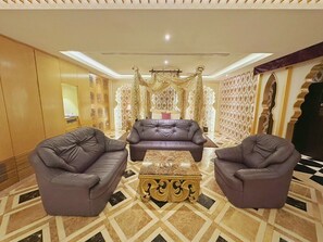 羽絨被、客房內保險箱、獨特裝潢、布置獨特