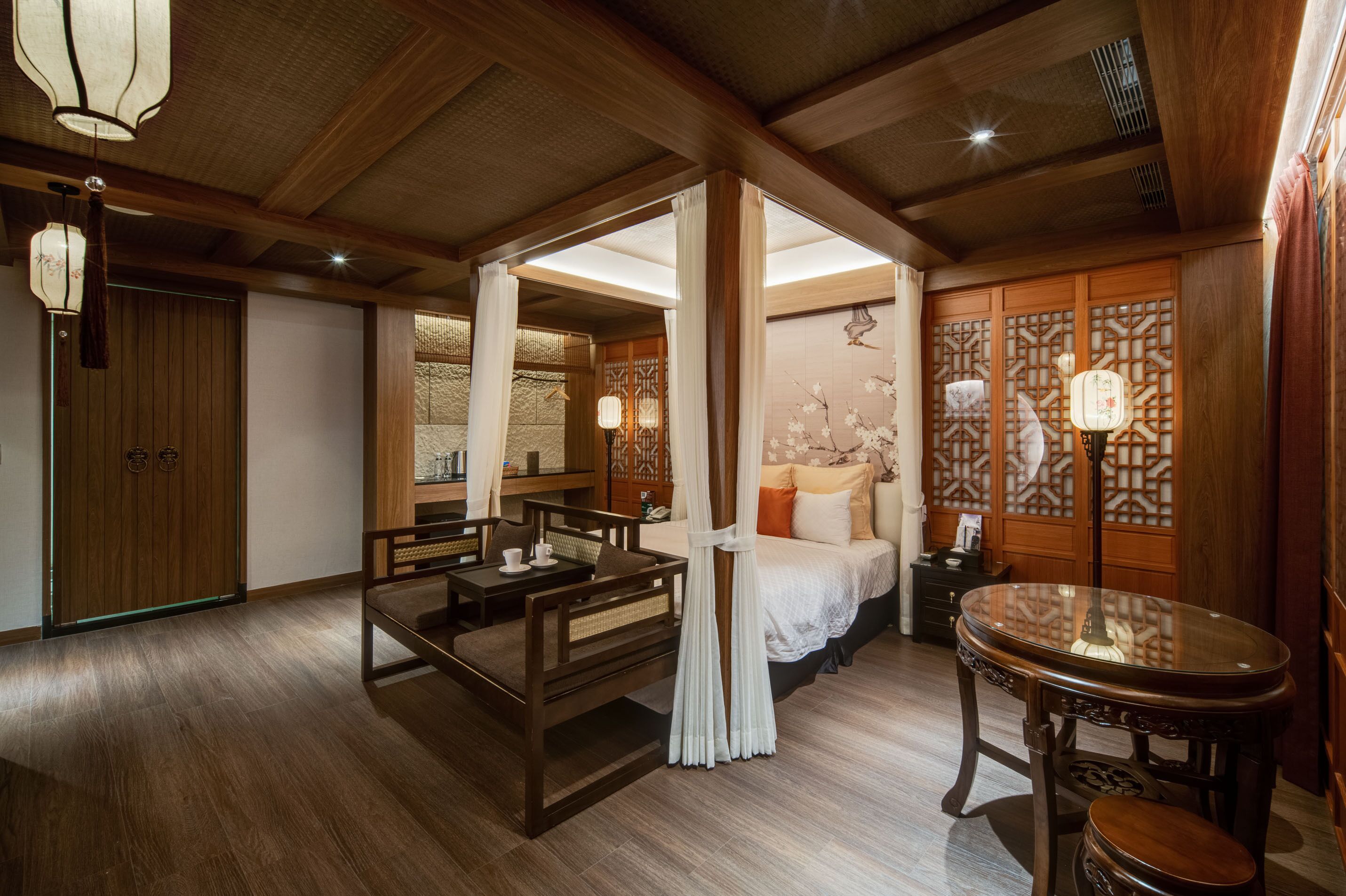 Down comforters, in-room safe, individually decorated