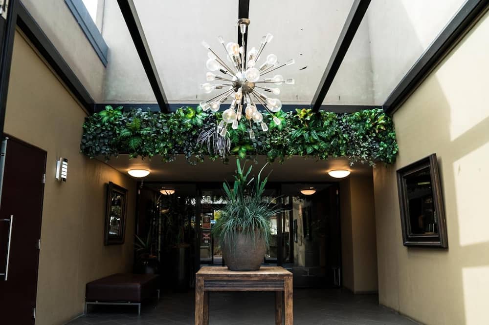 The Windsor Castle Hotel