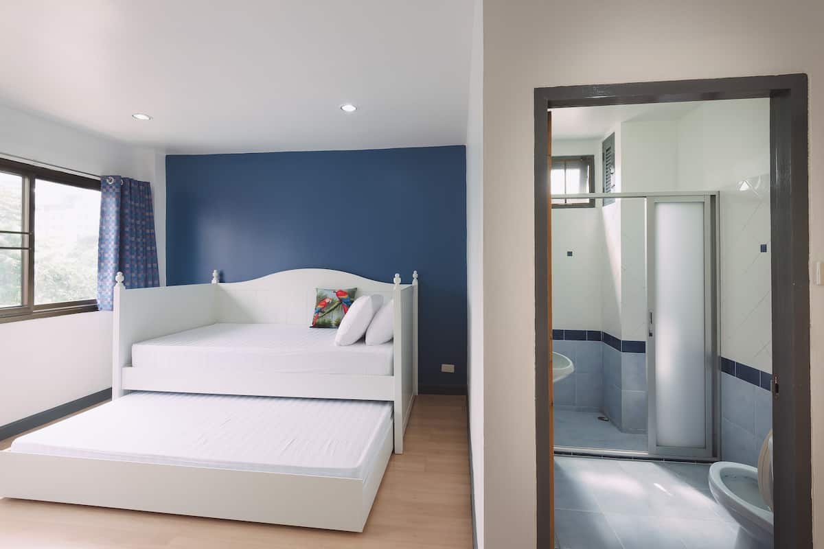 Triple Room with Private Bathroom | WiFi (無料)、ベッドシーツ