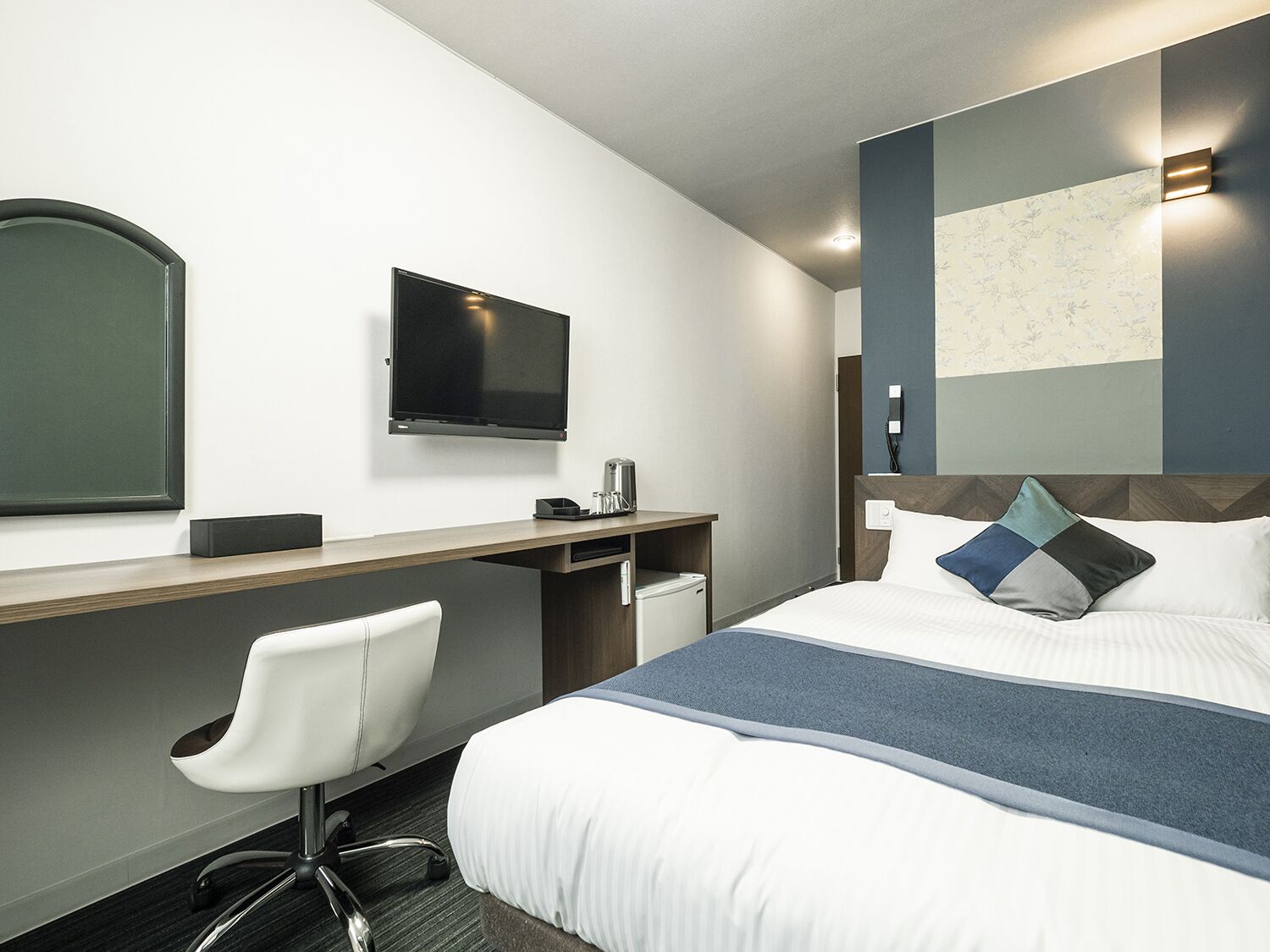 デスク、WiFi (無料)