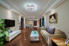 アパートメント 2 ベッドルーム | リビングルーム | プラズマテレビ、有料ムービー