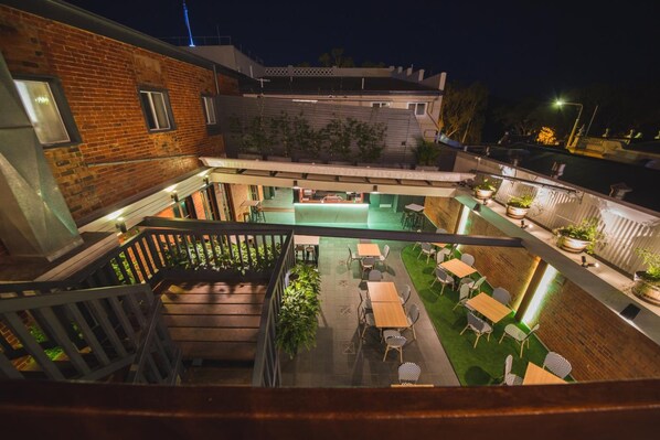 Balcony - Heritage Hotel (Rockhampton)