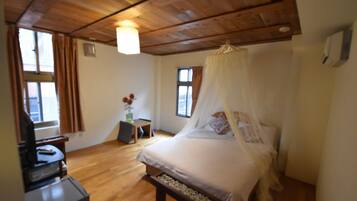 Standard Double Room | Blackout drapes, free WiFi, bed sheets