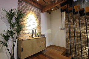 Casa, 3 habitaciones | Servicio de la habitación