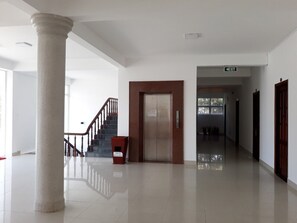 Hallway - Nha Khach Con Dao (Ho Chi Minh City)