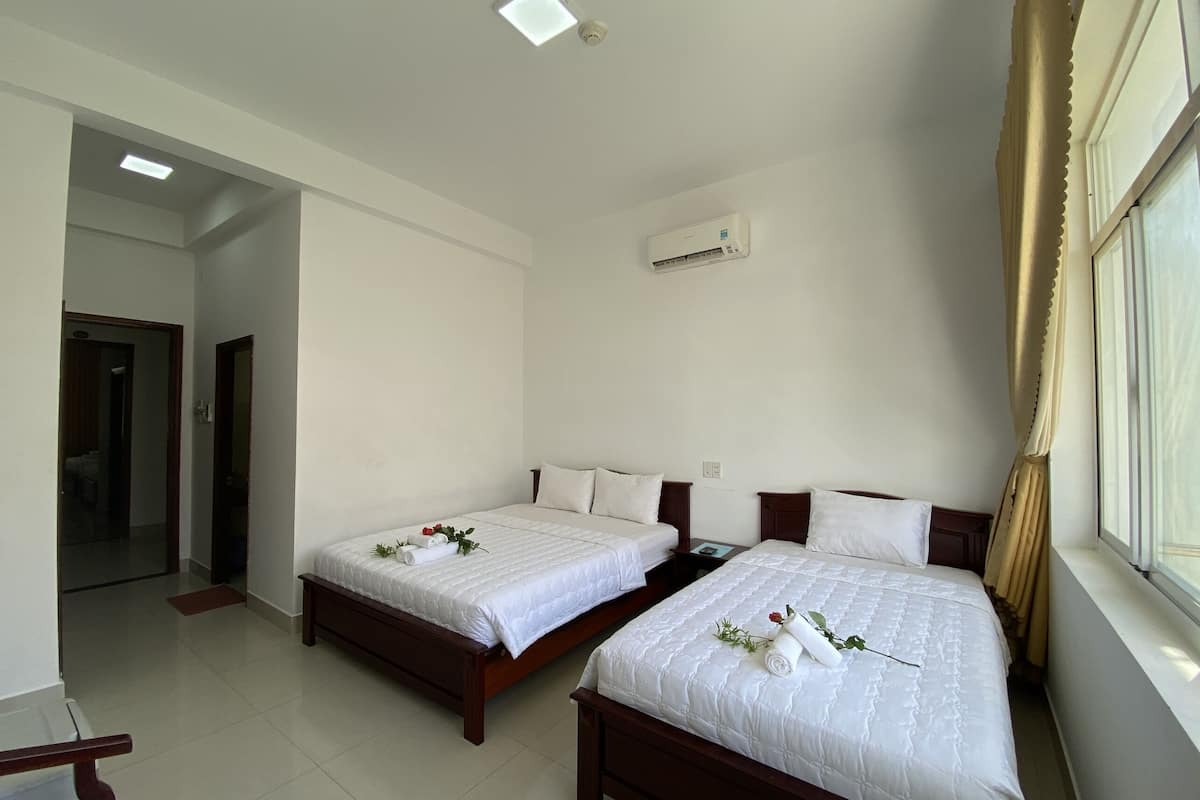 Phòng 3 có tầm nhìn toàn cảnh | Minibar, bàn, giường gấp/giường phụ (phụ phí) 