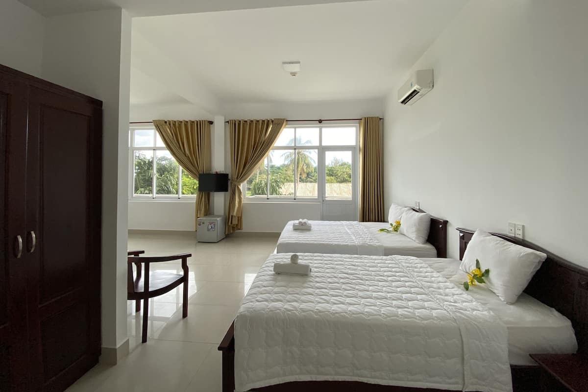 Phòng tập thể Gia đình | Minibar, bàn, giường gấp/giường phụ (phụ phí) 