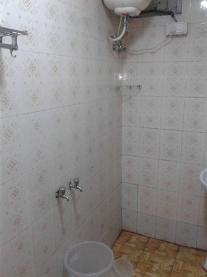 Shower, towels