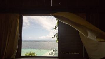 Deluxe Cottage, 2 Bedrooms, Oceanfront | View from room