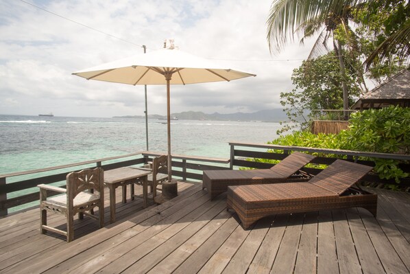 ที่อาบแดด