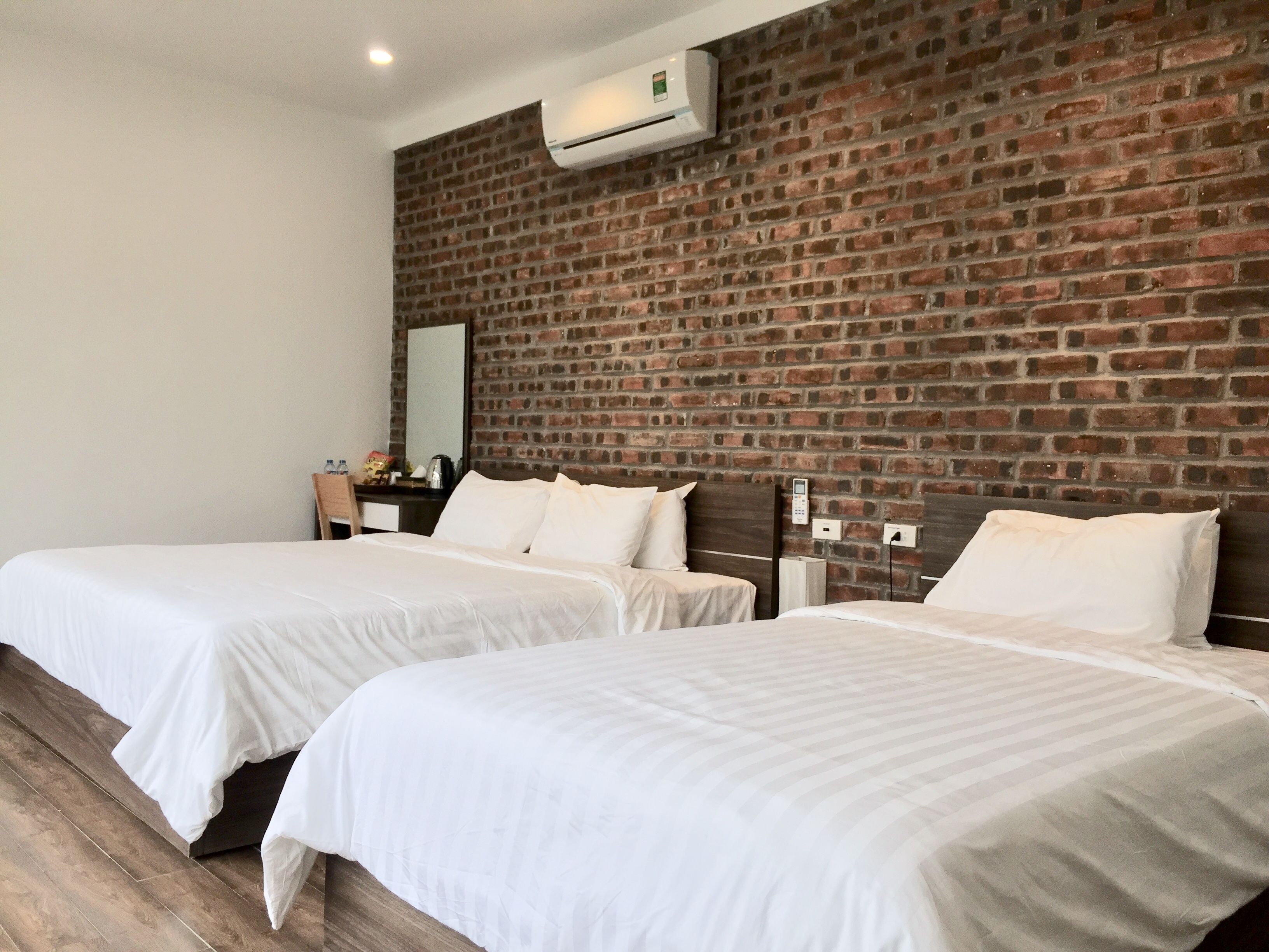 family room, garden view | view from room