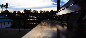 Wayla Hostel - Adults Only