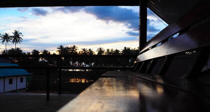 Wayla Hostel - Adults Only