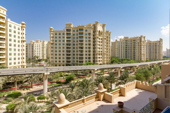 Apartment, 2 Bedrooms | View from room - Bespoke Residences - Golden Mile 2 (Dubai)