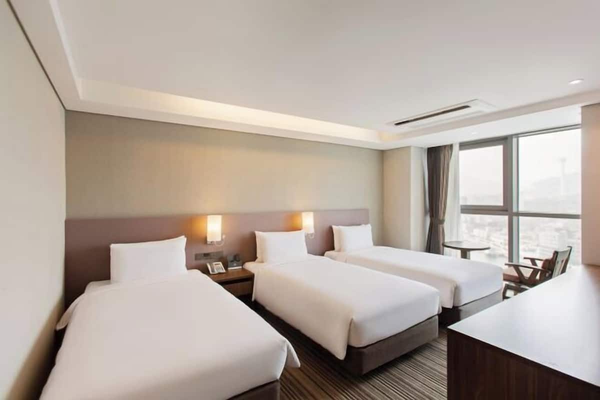 1 quarto, roupas de cama premium, edredons de pluma, cofres nos quartos