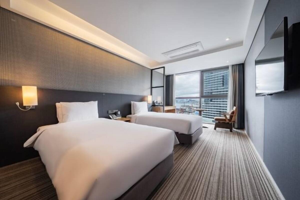 1 quarto, roupas de cama premium, edredons de pluma, cofres nos quartos