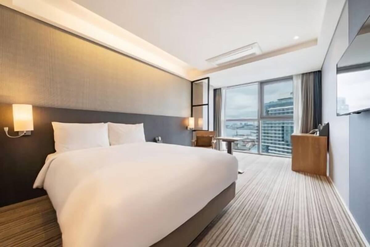 1 quarto, roupas de cama premium, edredons de pluma, cofres nos quartos