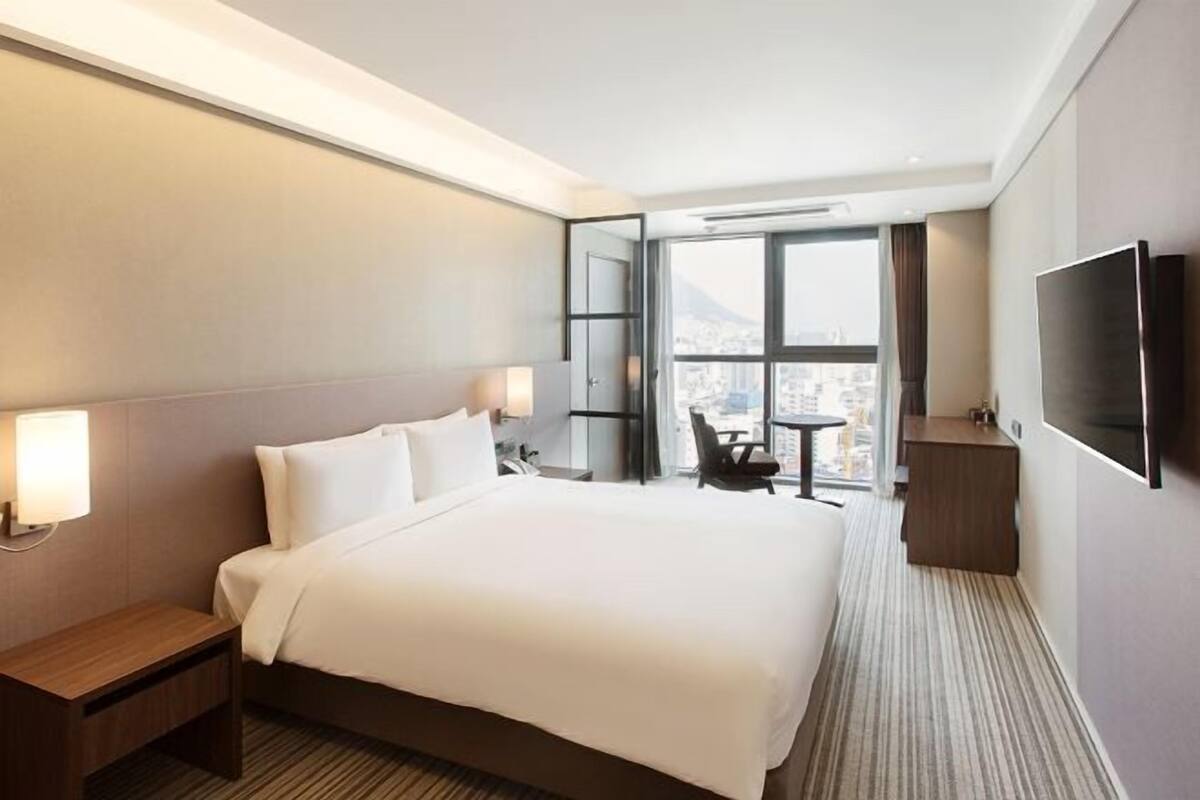 1 quarto, roupas de cama premium, edredons de pluma, cofres nos quartos